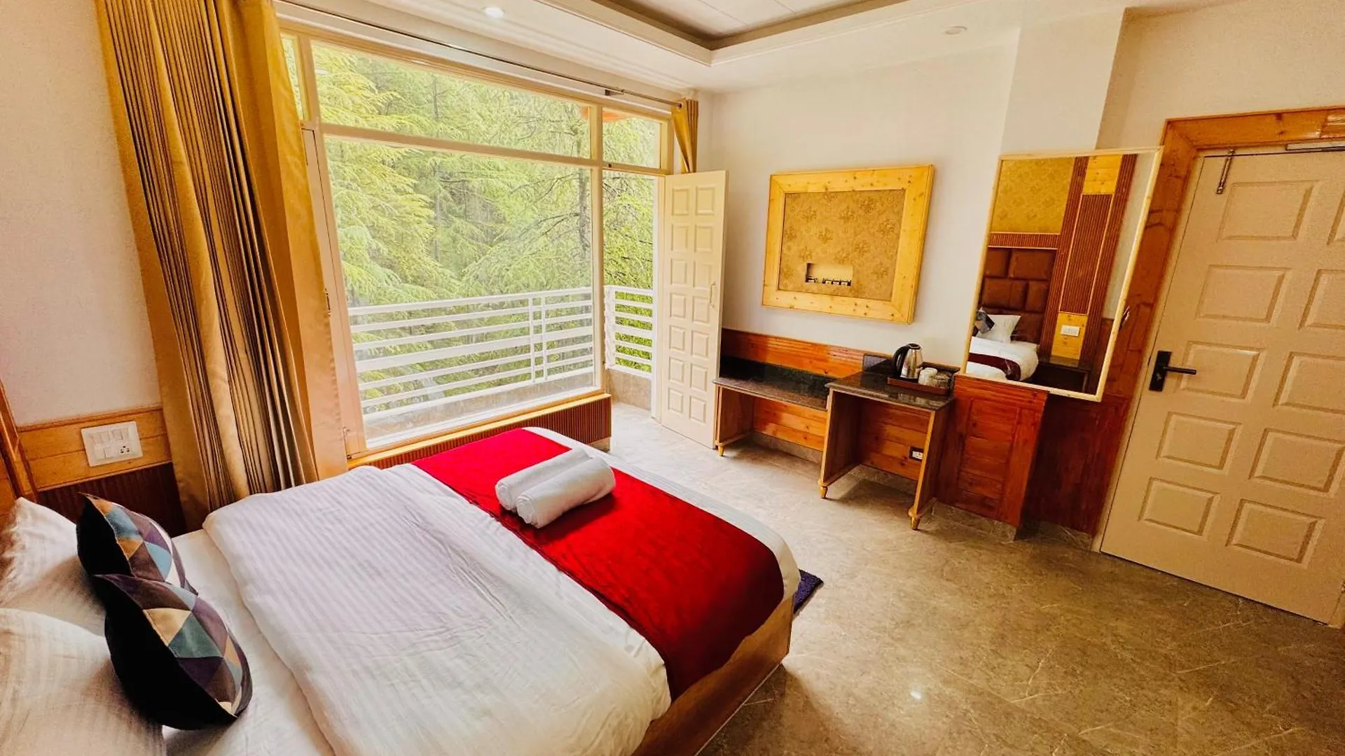 Hotell Staynest Bnb In City Centre - 3 Bhk Apartments - Private Parking - Balcony View Shimla