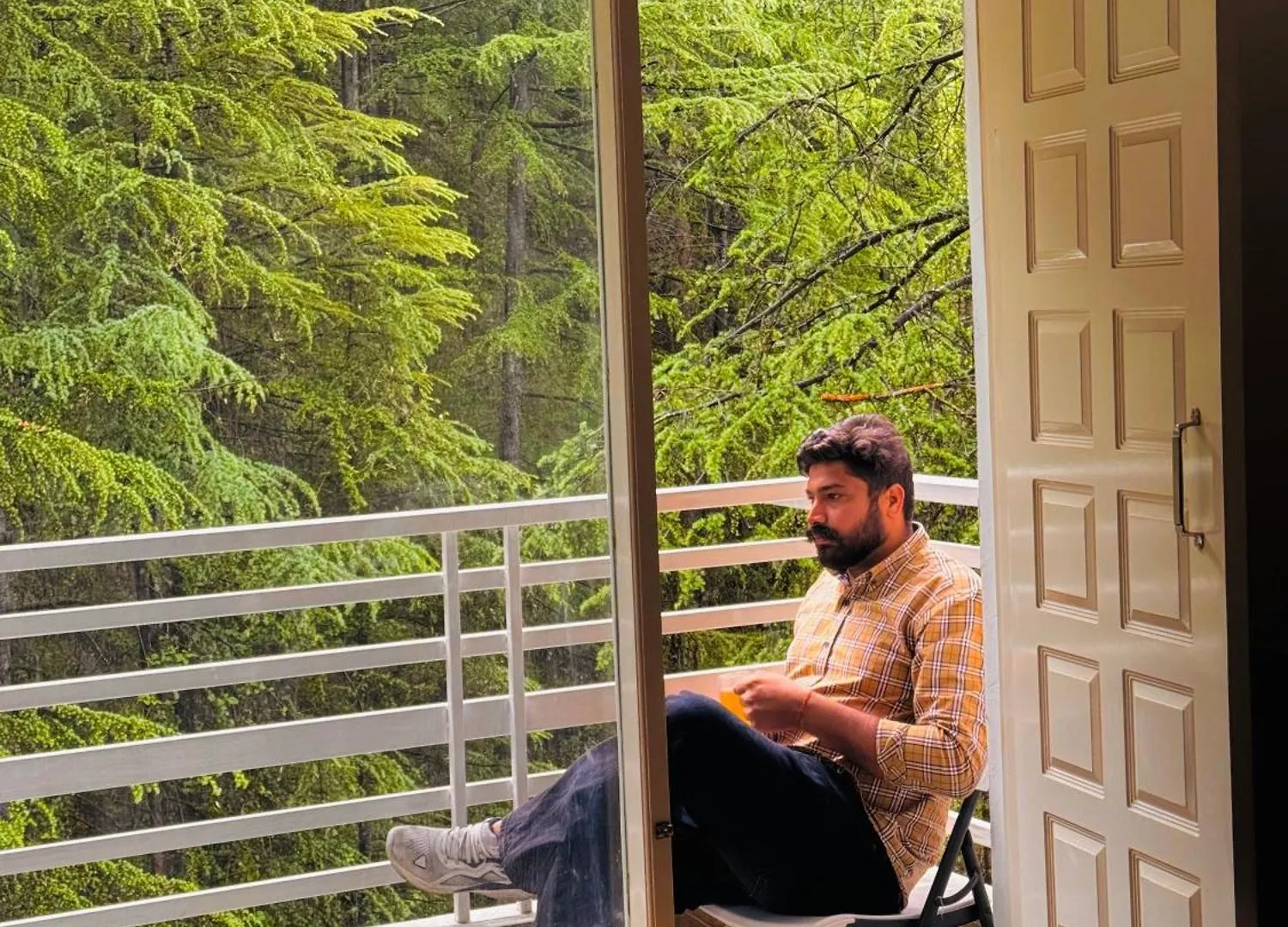 Staynest Bnb In City Centre - 3 Bhk Apartments - Private Parking - Balcony View Shimla 4*,